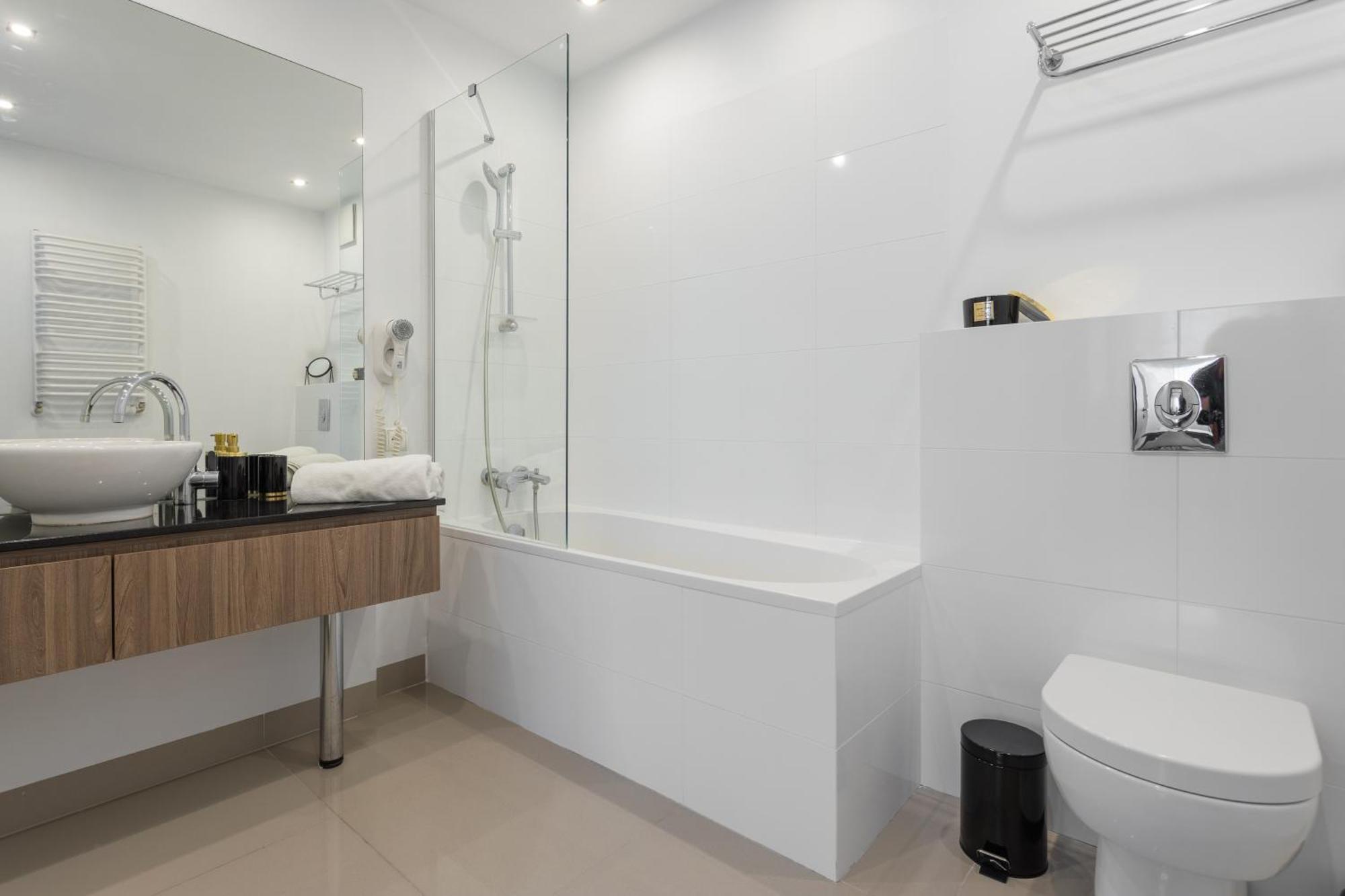 Golden Apartments Warsaw - Browary Warszawskie - Luxury & Cozy Apartments - Oxygen Residence- Wronia المظهر الخارجي الصورة